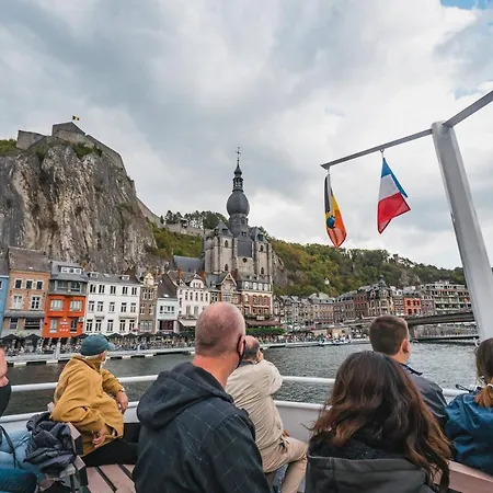 De La Tour - Evasion * Dinant