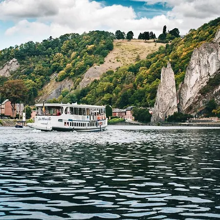 De La Tour - Evasion * Dinant