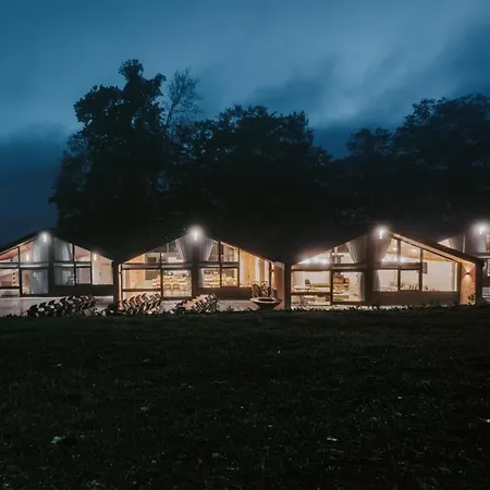 De La Tour - Evasion بيت للعطل *